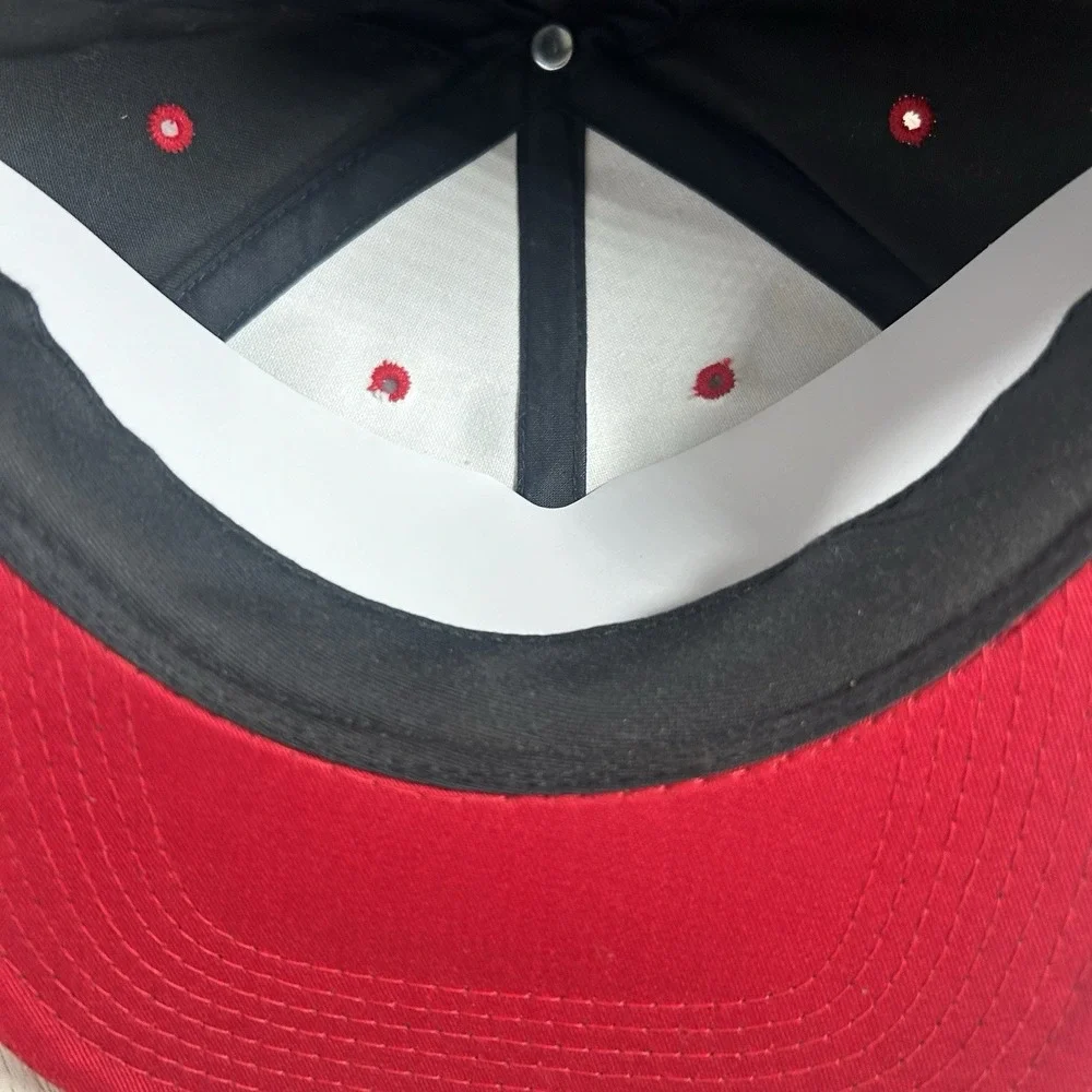 VTG‎ Red Dog Snapback Hat Beer Black Red Adjustable Retro 90s Cap